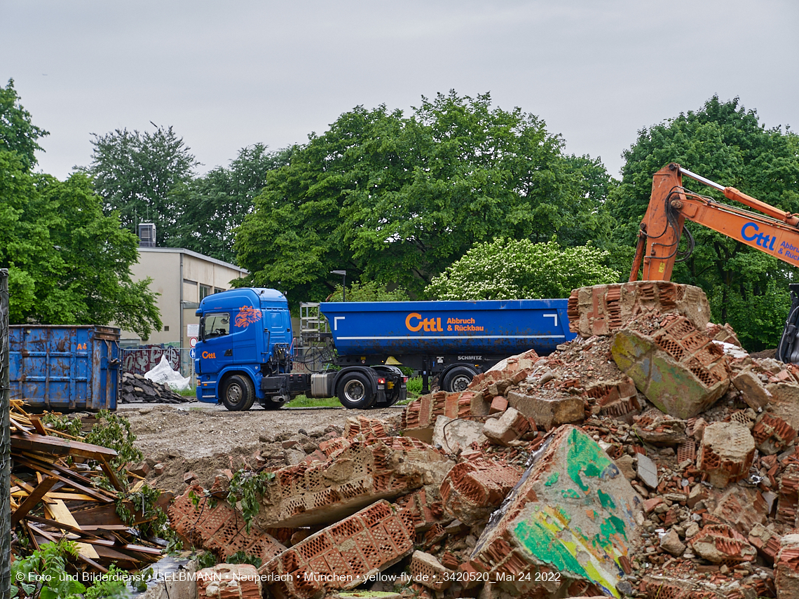 24.05.2022 - Baustelle am Haus für Kinder in Neuperlach